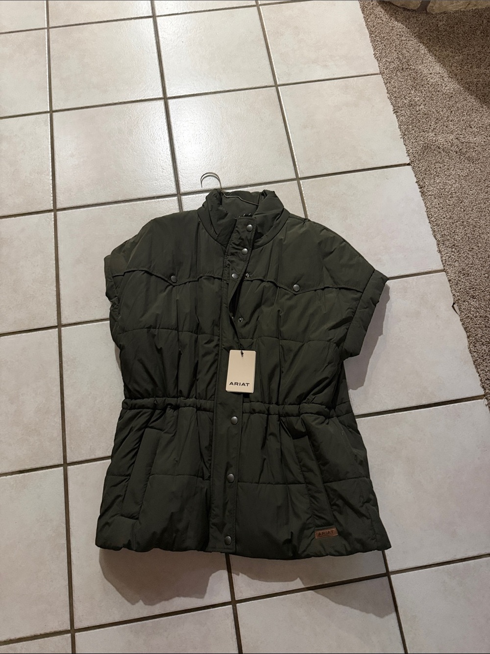 Ariat Short-Sleeve Quilted Puffer Jacket - Olive
